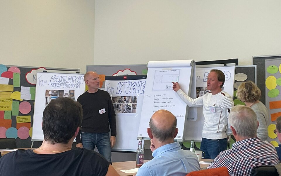 Meeting in einem Besprechungsraum 