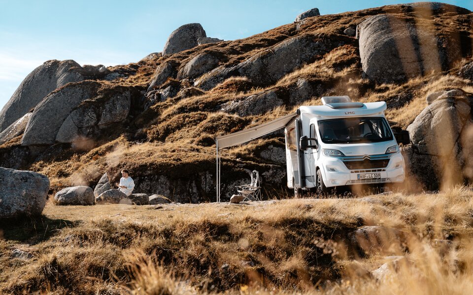 Roadtrip mit LMC Wohnmobil in den Bergen Spaniens