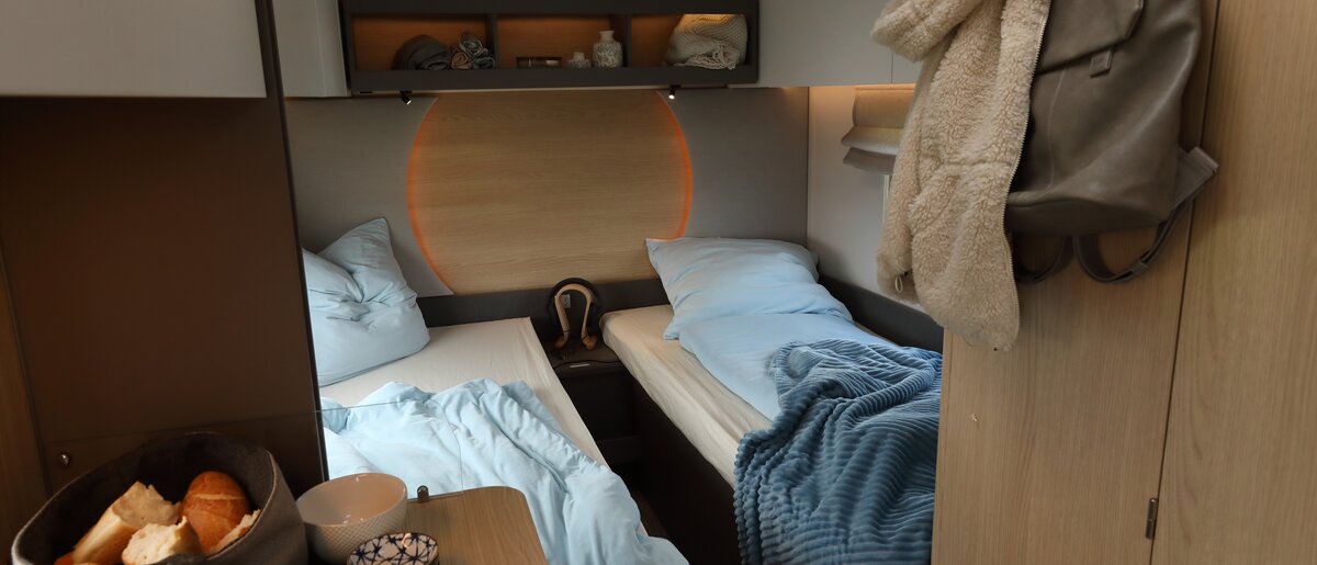 Wohnwagen LMC Tandero im Wie Zuhause Stil Küche und Bett