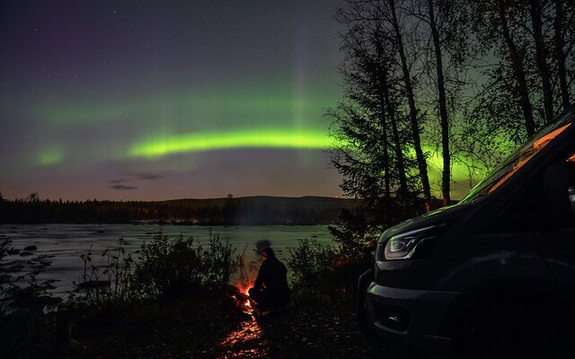 Polarlichter hinter dem LMC Innovan Active 